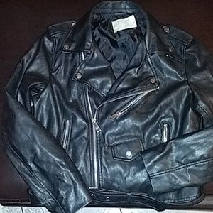 ZARA LEATHER JACKET. SIZE MEDIUM